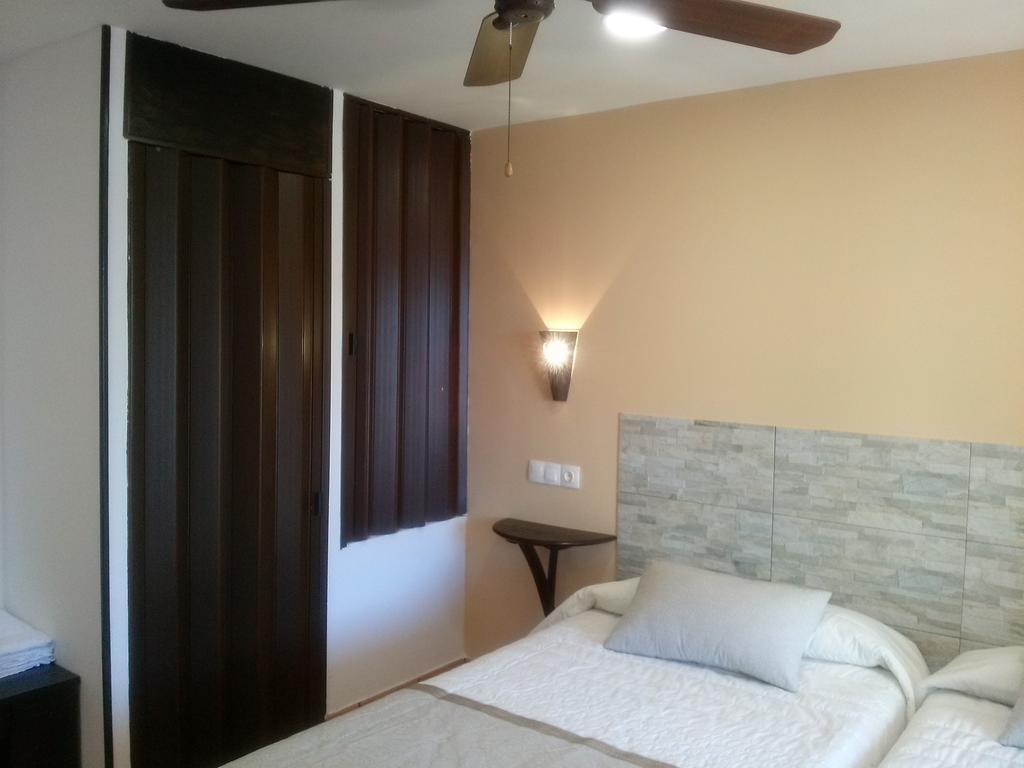 לוס ארקוס Hostal Suetxe מראה חיצוני תמונה